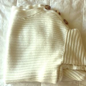 Gap sweater